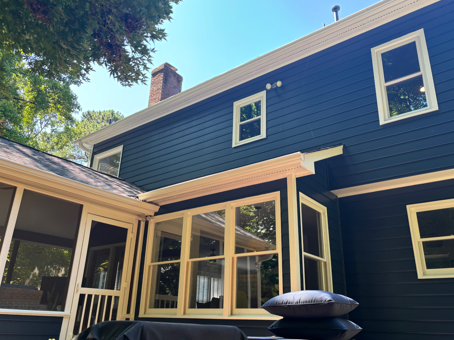 Navy Blue Home Detail